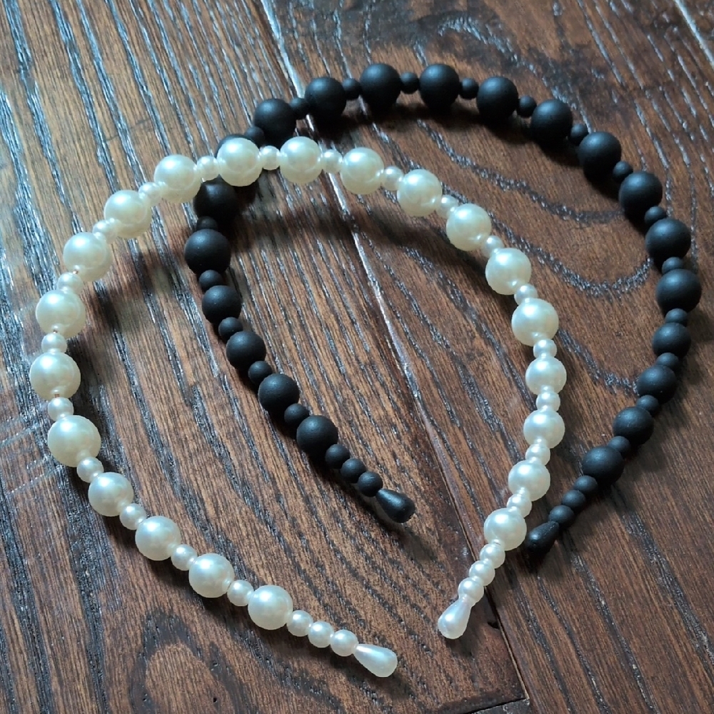 NWOT Set of 2 Pearl and Black Beaded Headbands